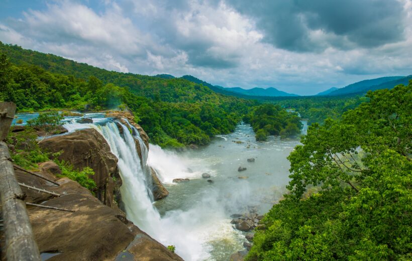 4 Days Munnar, Athirapally Falls Tour Package